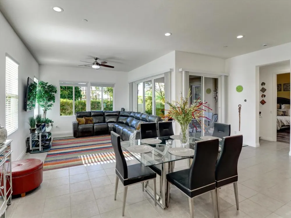 4559 Via Veneto Palm Desert, CA 92260