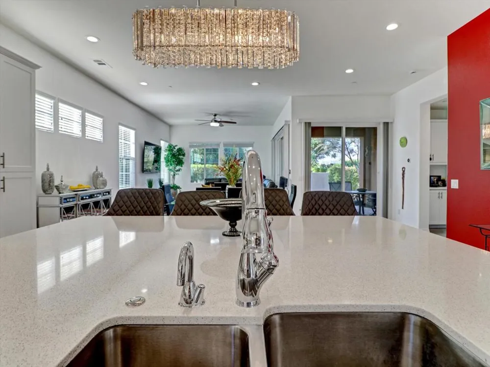 4559 Via Veneto Palm Desert, CA 92260