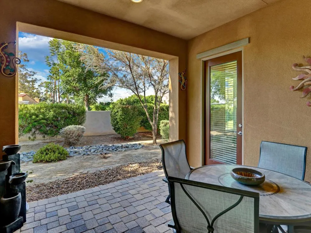 4559 Via Veneto Palm Desert, CA 92260