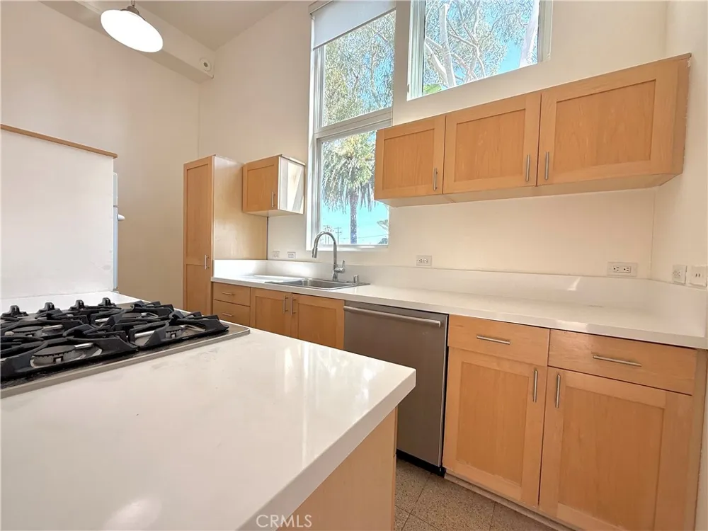 323 E Dayman #3 Long Beach, CA 90806