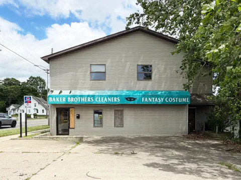 314 E Emmett Street E