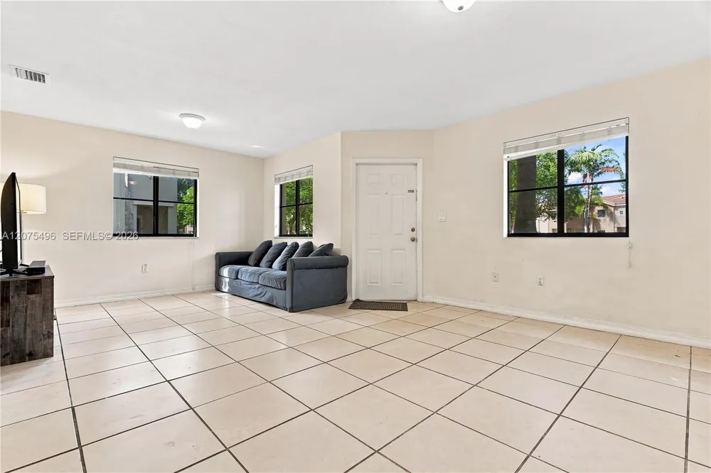 22821 SW 88th Pl #1-20 Cutler Bay, FL 33190