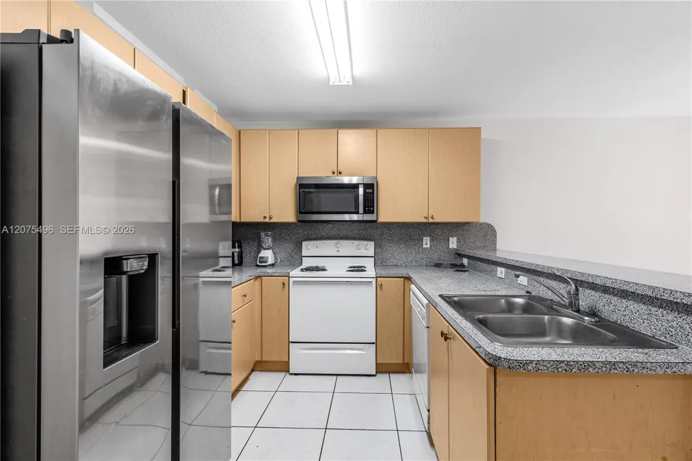 22821 SW 88th Pl #1-20 Cutler Bay, FL 33190