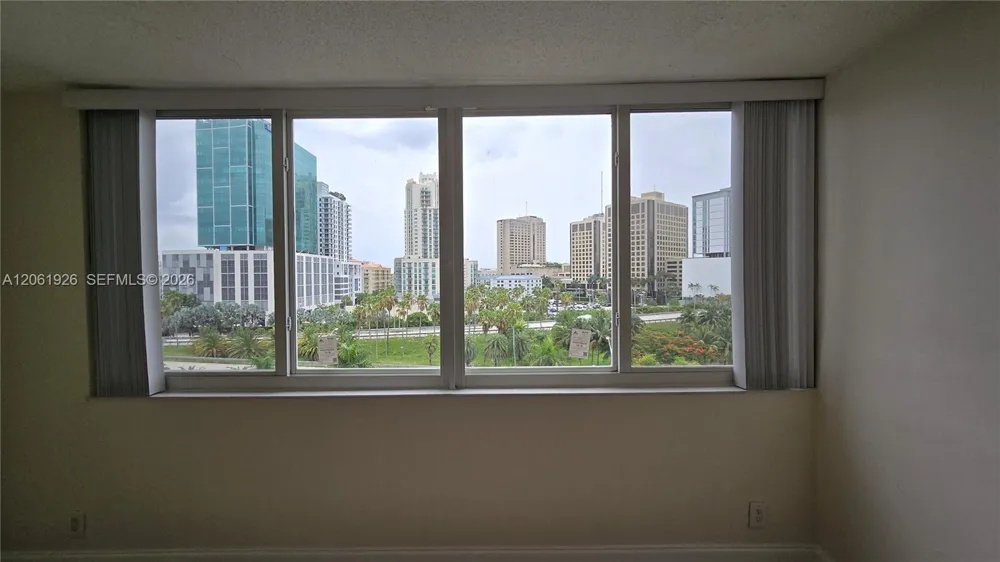9143 SW 77th Ave #804 Miami, FL 33156