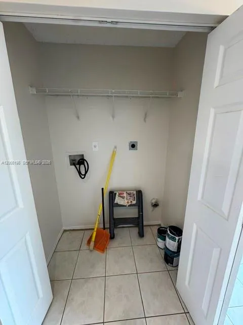 982 SW 9th Ct Florida City, FL 33034