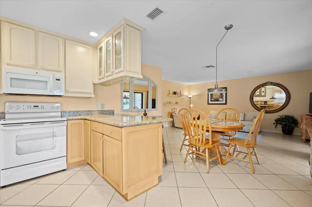 1419 Riverside Circle Wellington, FL 33414