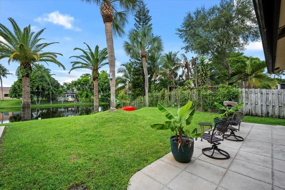 1419 Riverside Circle Wellington, FL 33414