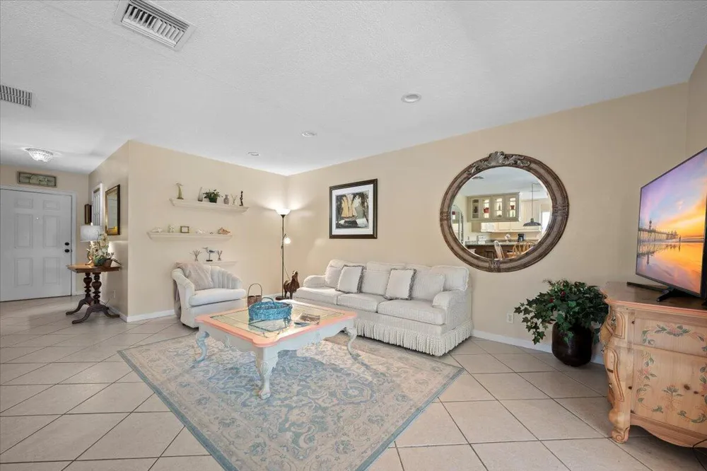 1419 Riverside Circle Wellington, FL 33414