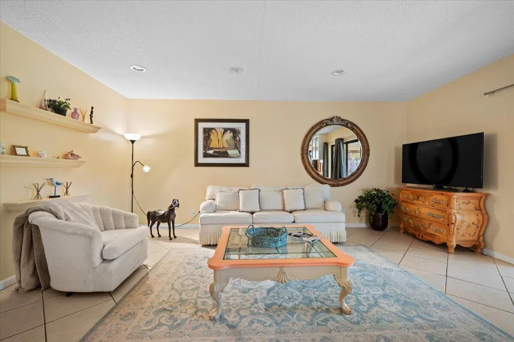 1419 Riverside Circle Wellington, FL 33414