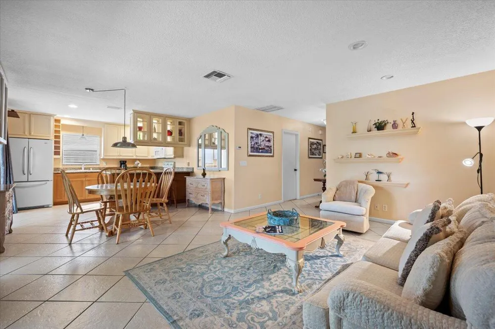 1419 Riverside Circle Wellington, FL 33414