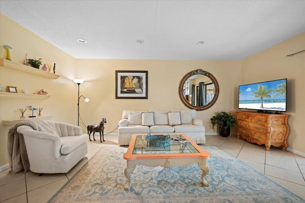 1419 Riverside Circle Wellington, FL 33414