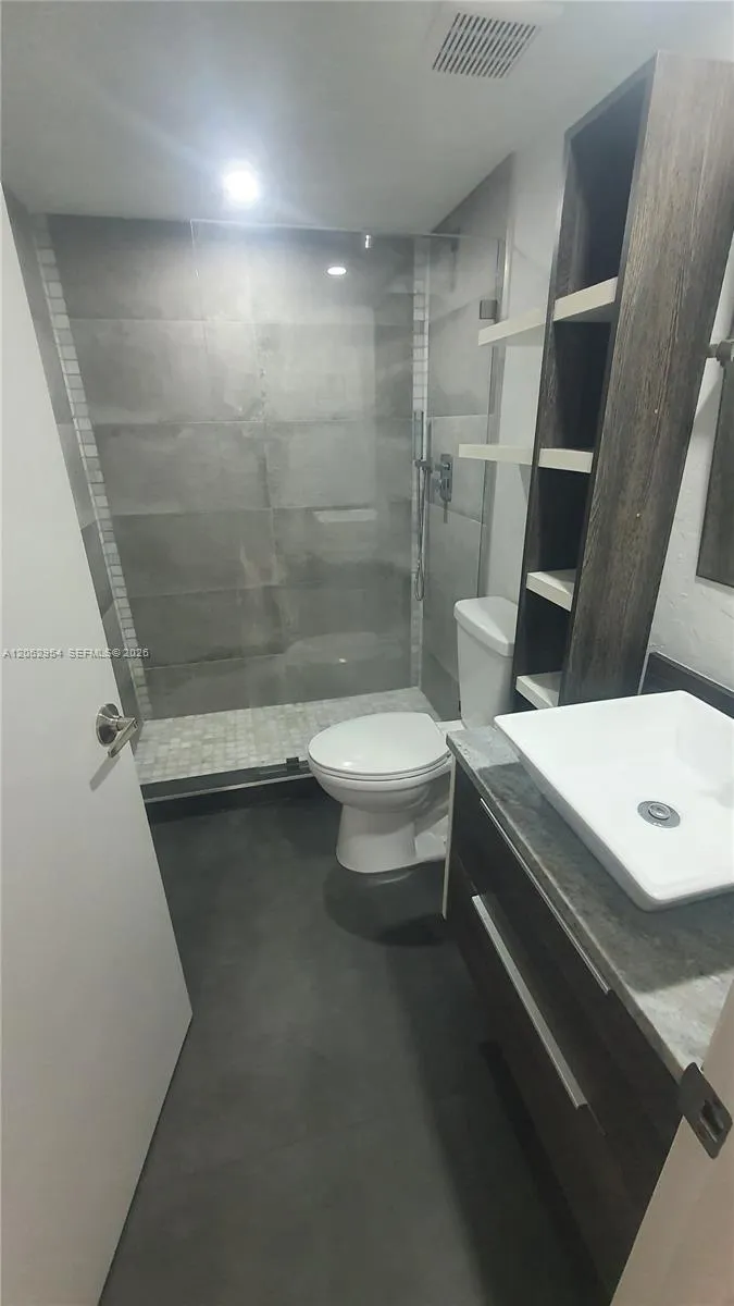 Address Not Shown Sunrise, FL 33351