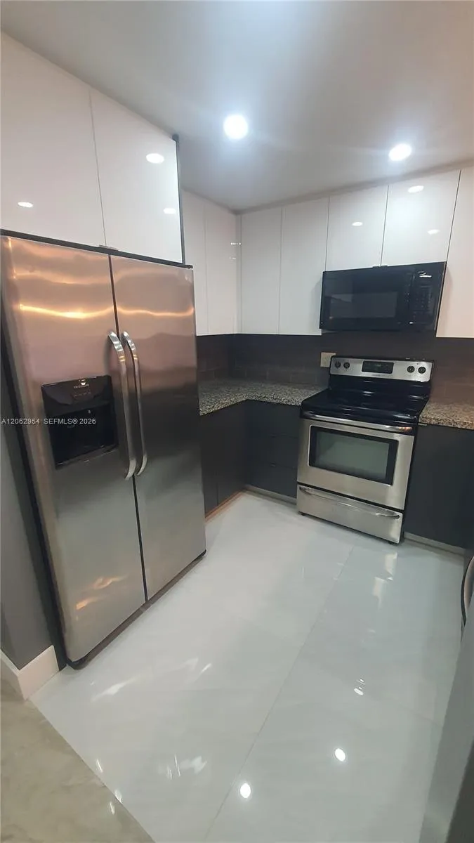 Address Not Shown Sunrise, FL 33351