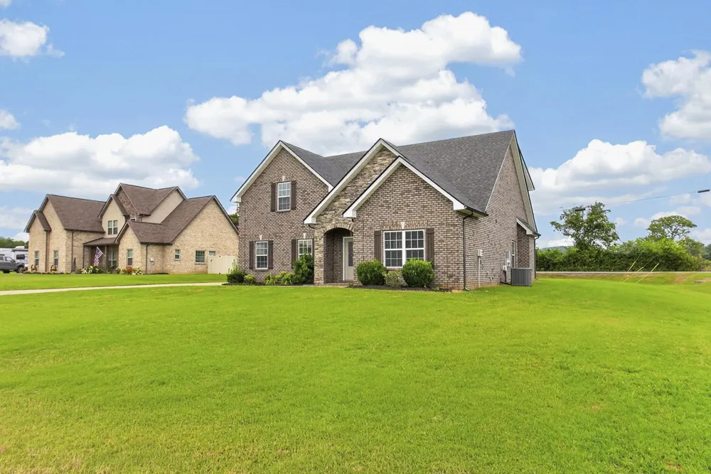 107 Olin McFolin Cv Lascassas, TN 37085
