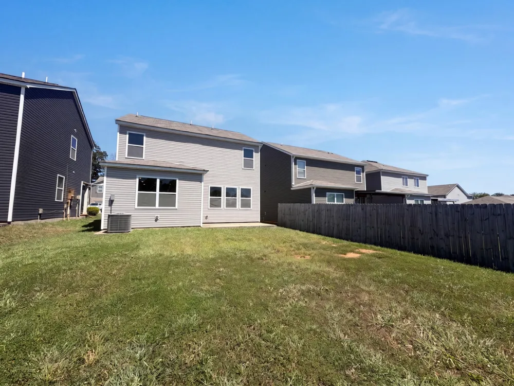 9181 War Eagles Way Ashland City, TN 37015