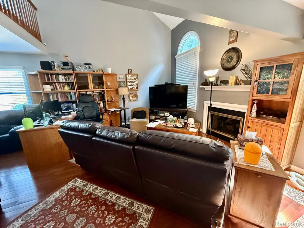 45077 COACHMAN COURT #82 Canton Charter Township, MI 48187