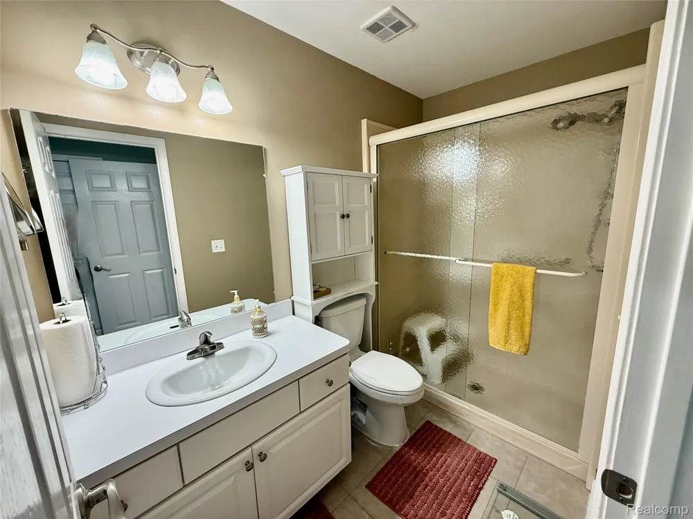 45077 COACHMAN COURT #82 Canton Charter Township, MI 48187