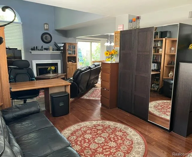 45077 COACHMAN COURT #82 Canton Charter Township, MI 48187