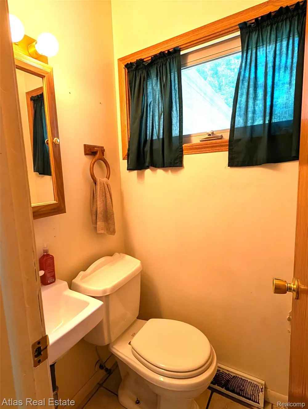 5449 Woodlawn Drive Genesee Charter Township, MI 48506