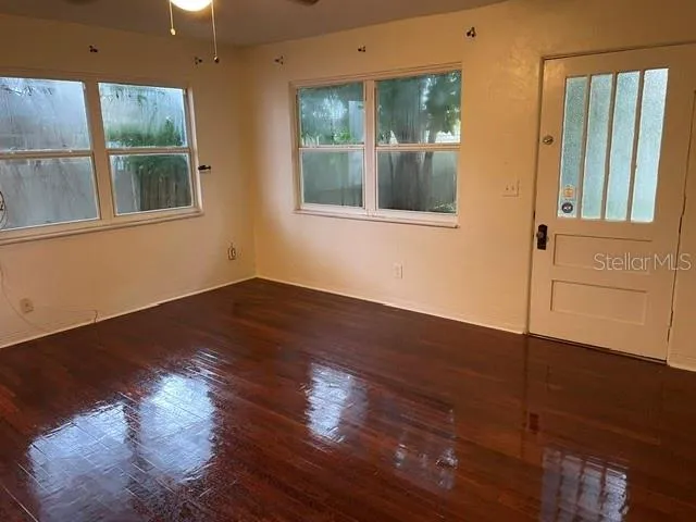 2919 DARTMOUTH AVENUE #1/2 St Petersburg, FL 33713