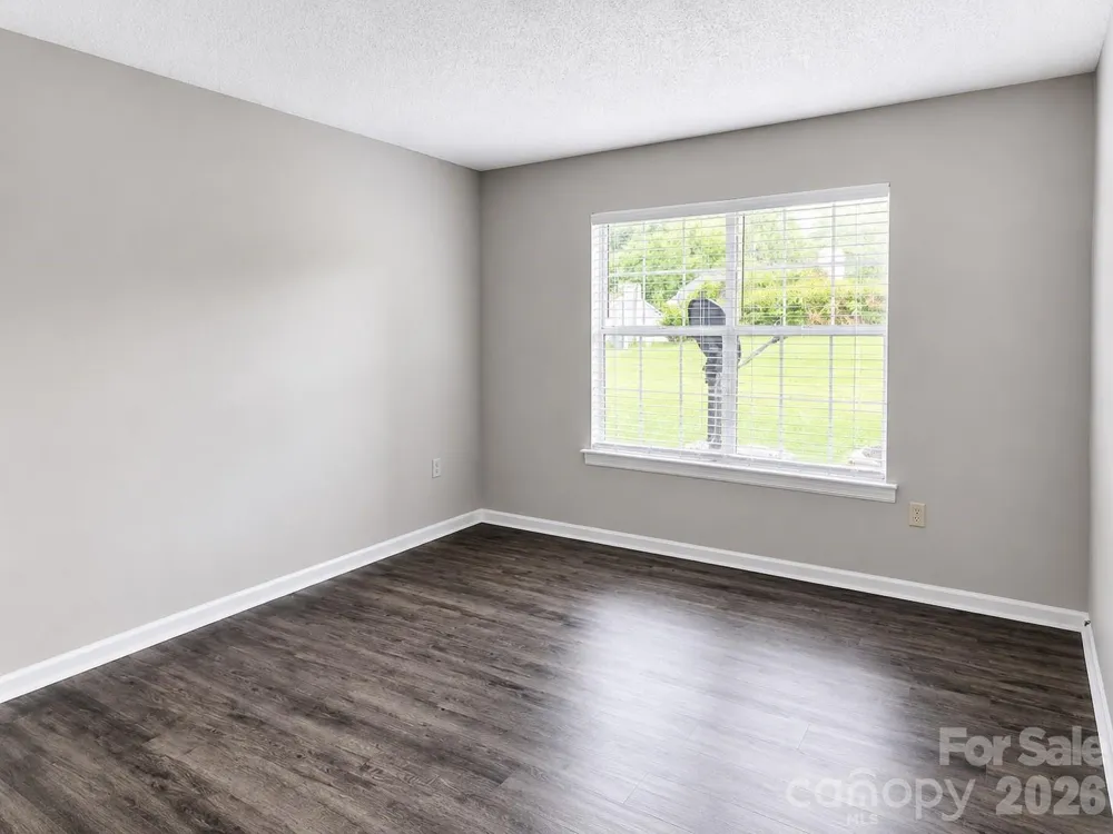 8024 Tremaine Court Charlotte, NC 28227