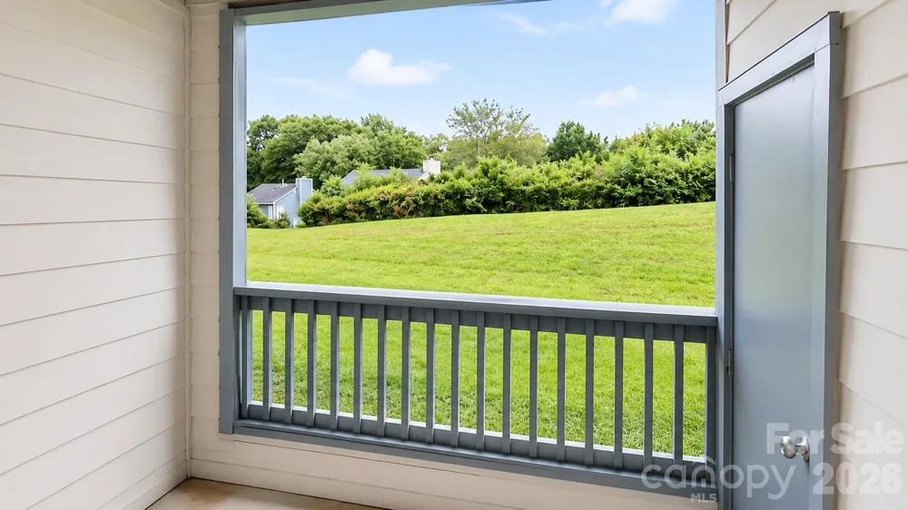 8024 Tremaine Court Charlotte, NC 28227