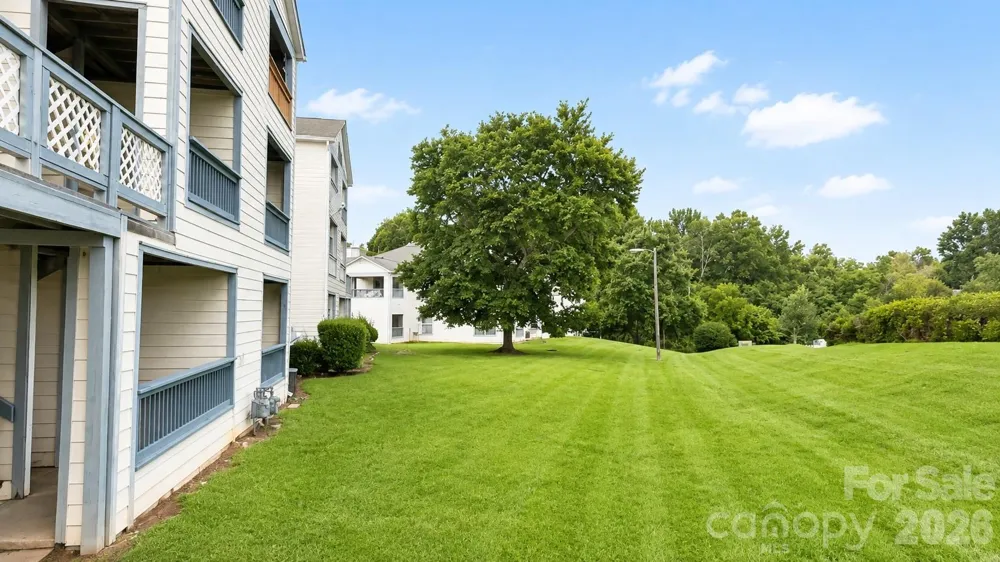 8024 Tremaine Court Charlotte, NC 28227