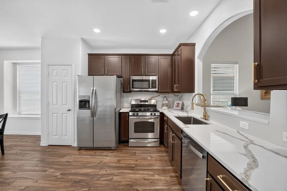 1703 Comfort Lane Austin, TX 78748