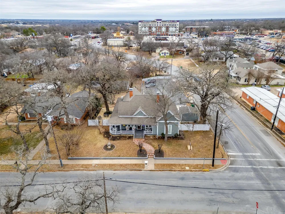 1092 W Tarleton Street Stephenville, TX 76401
