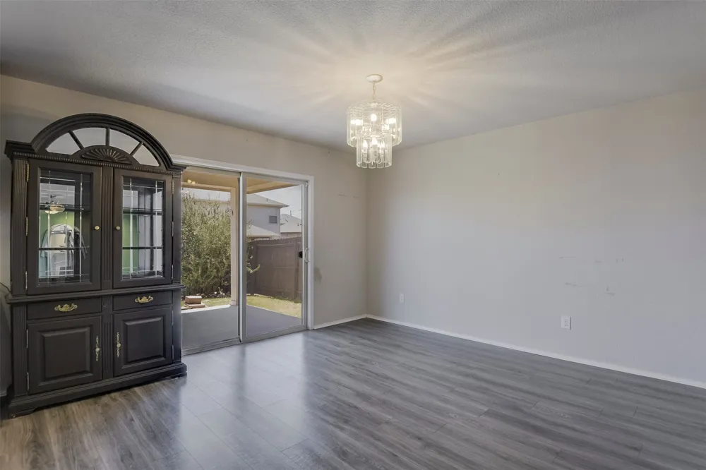 10521 Hartley Lane Fort Worth, TX 76108