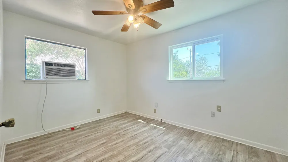 5429 Farnsworth Avenue Fort Worth, TX 76107