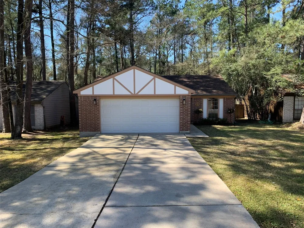 23 Dellforest Court The Woodlands, TX 77381