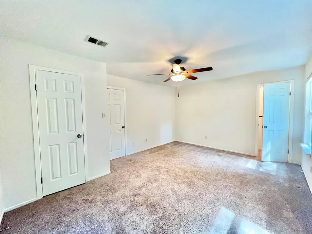23 Dellforest Court The Woodlands, TX 77381
