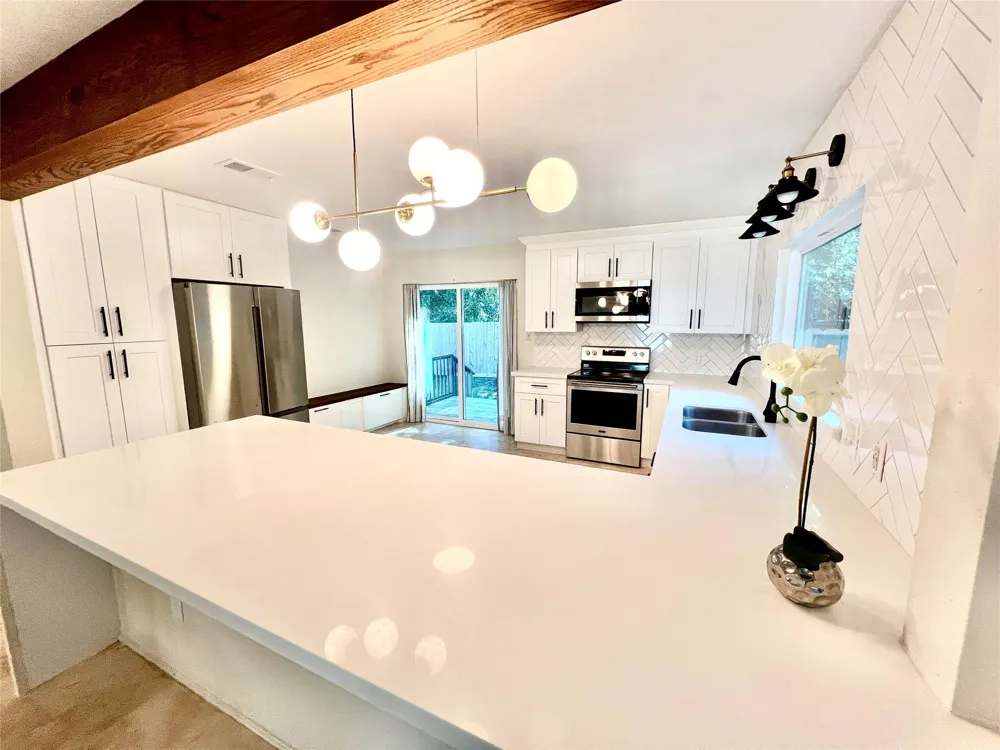 23 Dellforest Court The Woodlands, TX 77381