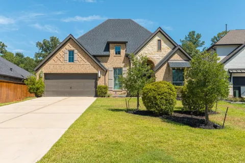 413 Brackendale Court