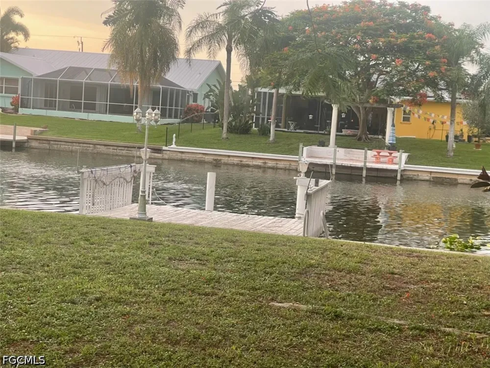 SE 21st Street Cape Coral, FL 33990