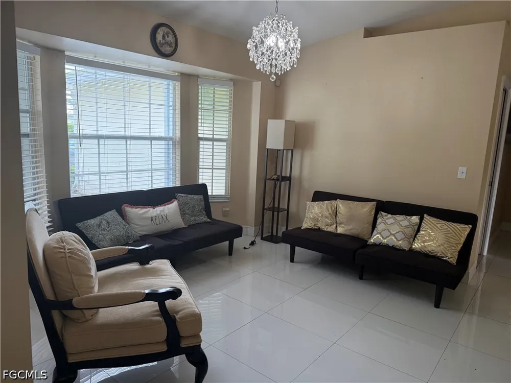 SE 21st Street Cape Coral, FL 33990