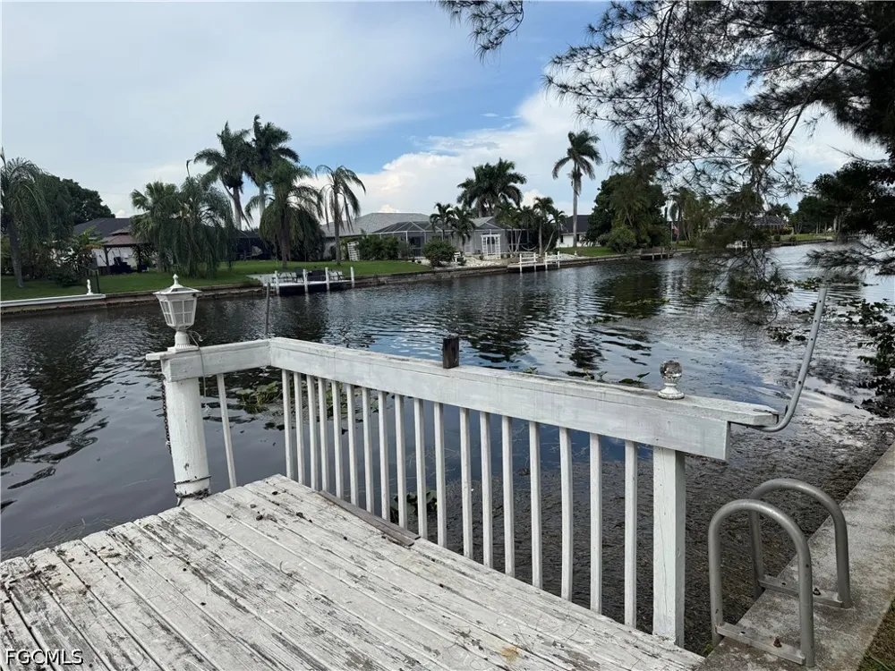 SE 21st Street Cape Coral, FL 33990