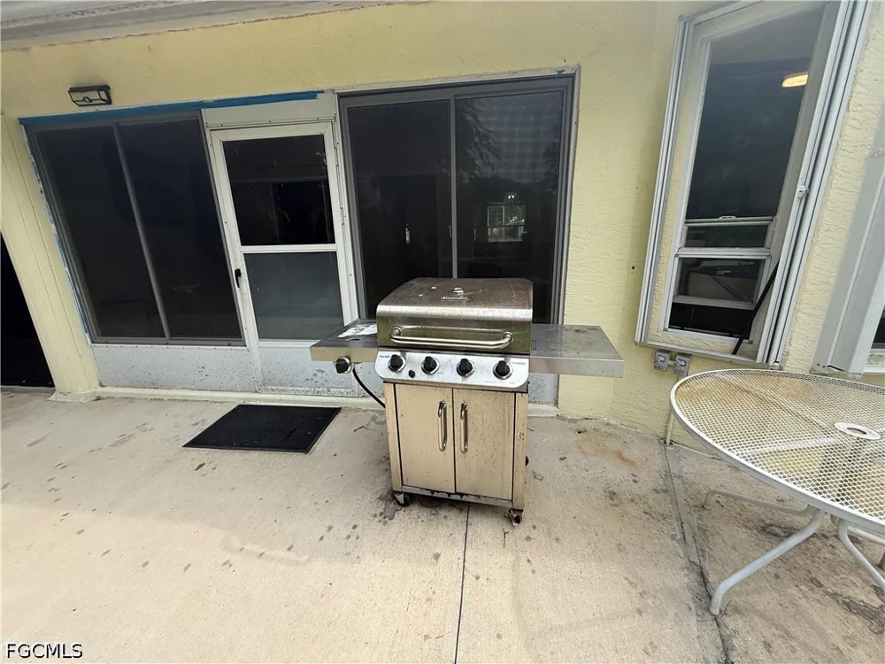 SE 21st Street Cape Coral, FL 33990