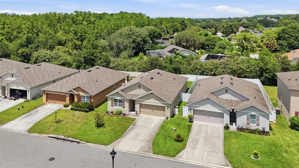 3353 WELLBORN DRIVE Davenport, FL 33897