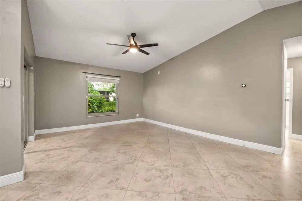 11813 SCOTTY DRIVE Orlando, FL 32821