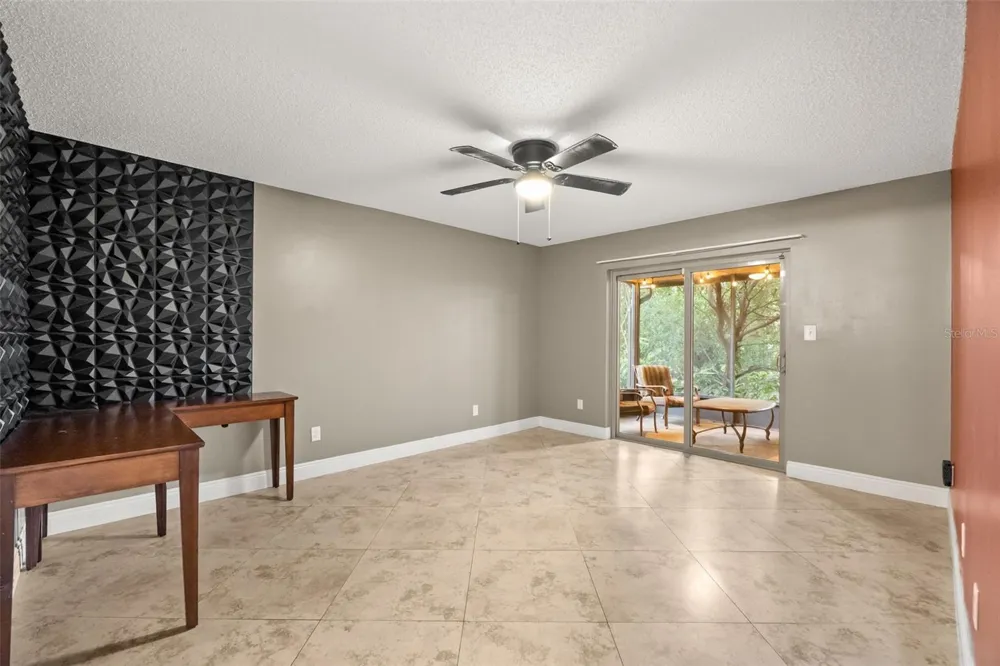 11813 SCOTTY DRIVE Orlando, FL 32821