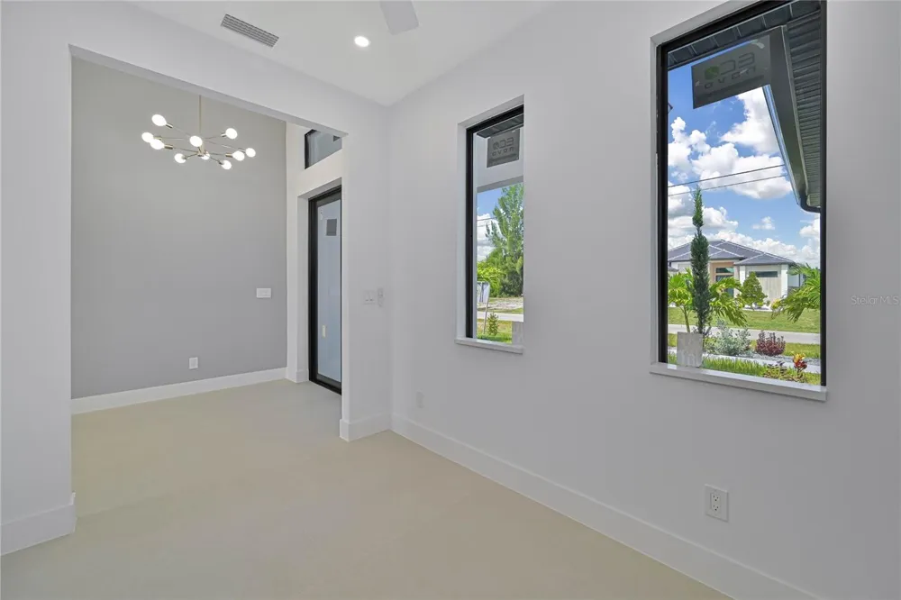 425 SW 31ST AVENUE Cape Coral, FL 33991