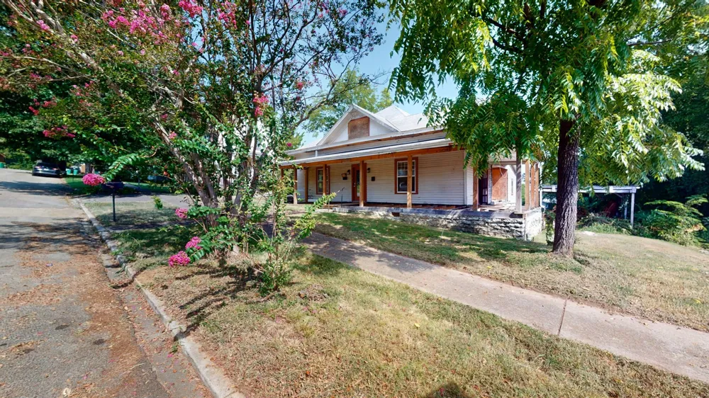 318 Water St Lewisburg, TN 37091
