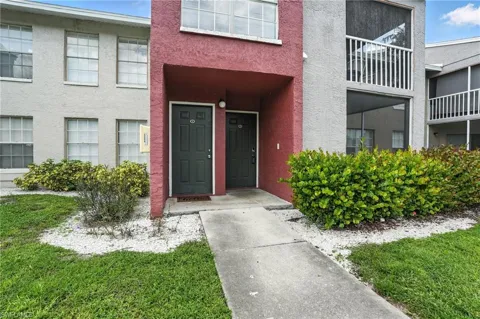 201 Santa Clara Drive #5