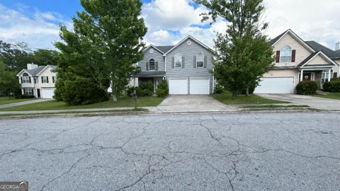 2512 S Hills