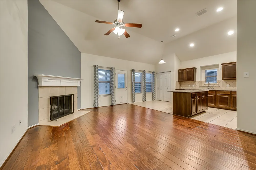 1208 Villa Paloma Boulevard Little Elm, TX 75068