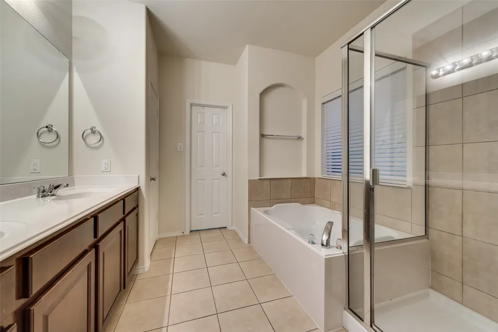 1208 Villa Paloma Boulevard Little Elm, TX 75068