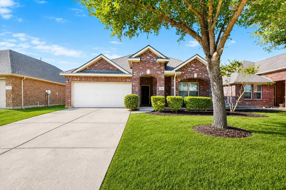 1208 Villa Paloma Boulevard Little Elm, TX 75068
