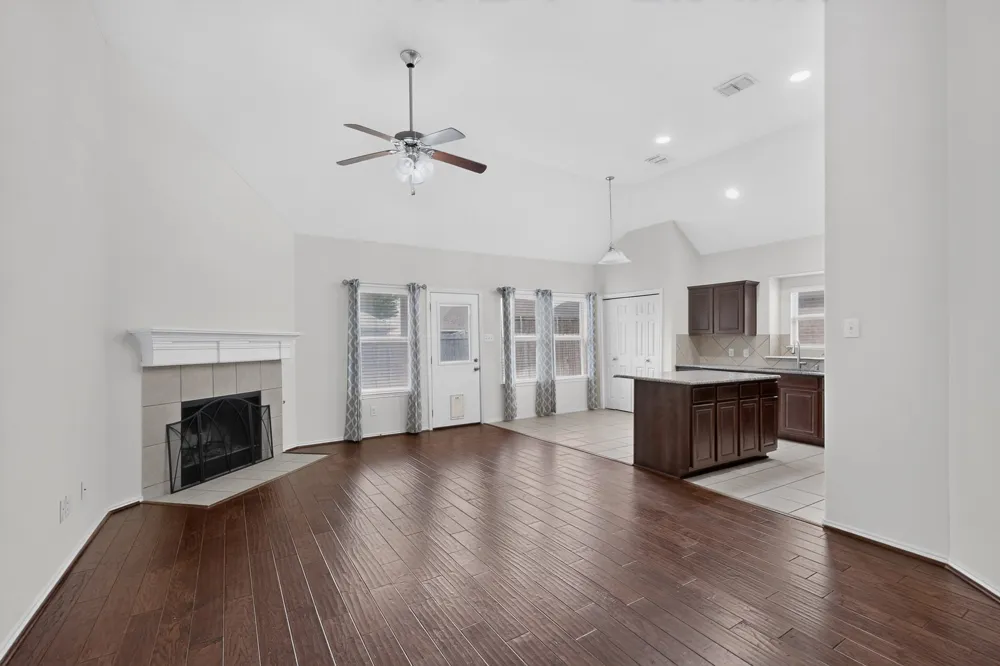 1208 Villa Paloma Boulevard Little Elm, TX 75068